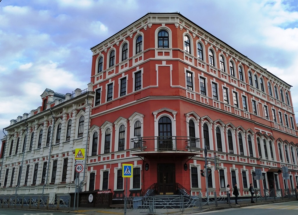 Площадь Свободы и Красная слобода: Казань парадная и душевная — фото 3