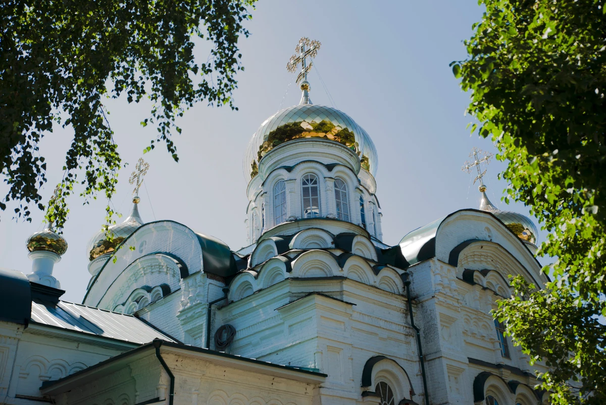 Свияжск, Раифский монастырь и Храм всех религий (туда на автобусе, обратно на теплоходе) — фото 9