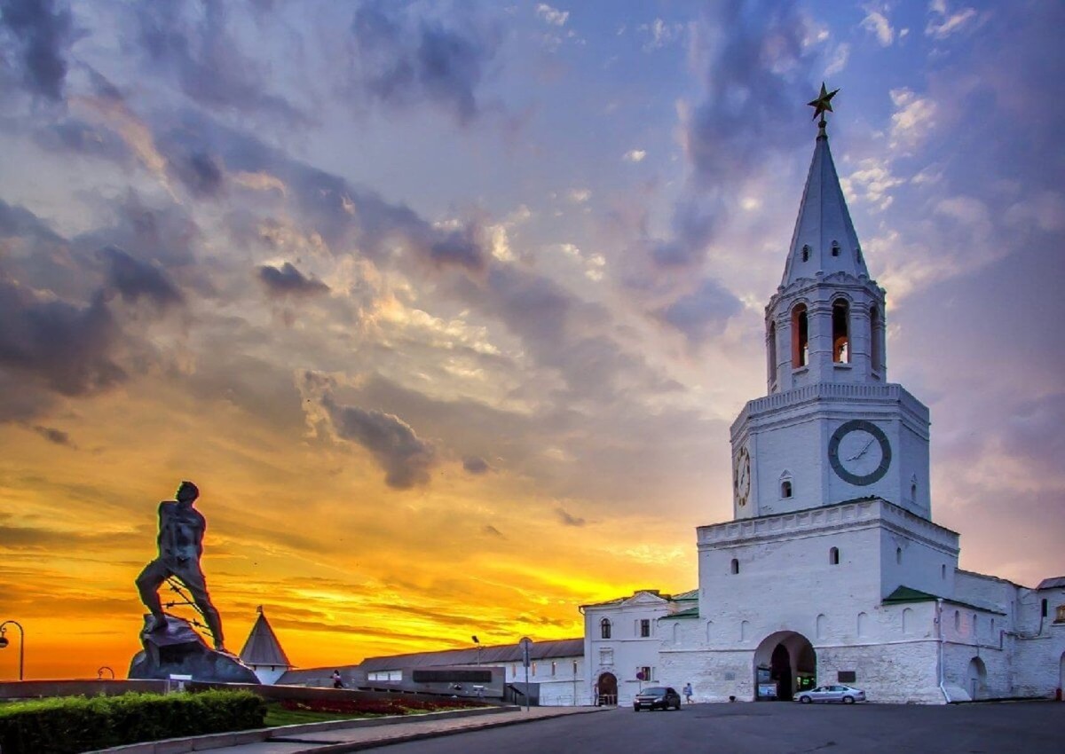 Казанский кремль в вечерних огнях. Групповая экскурсия — фото 2