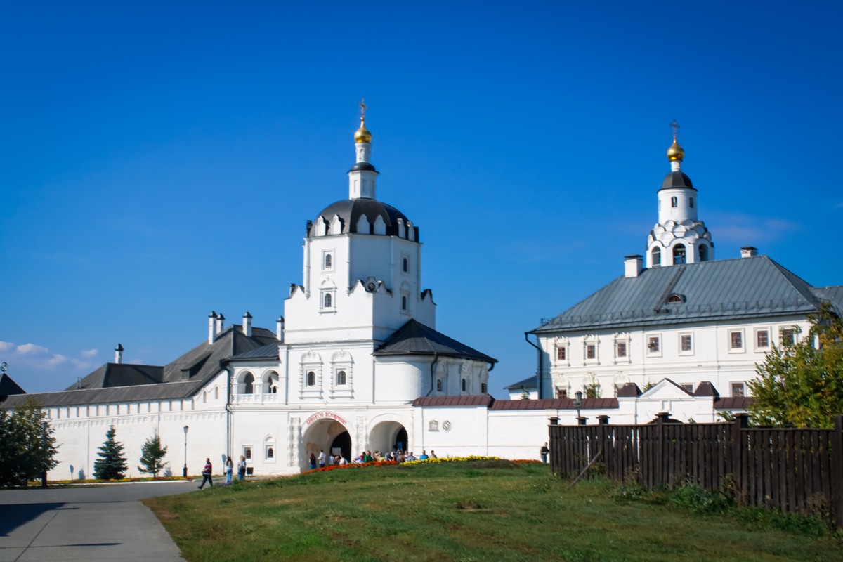 Три главных чуда Татарстана: Раифа, Свияжск и Храм всех религий — фото 3