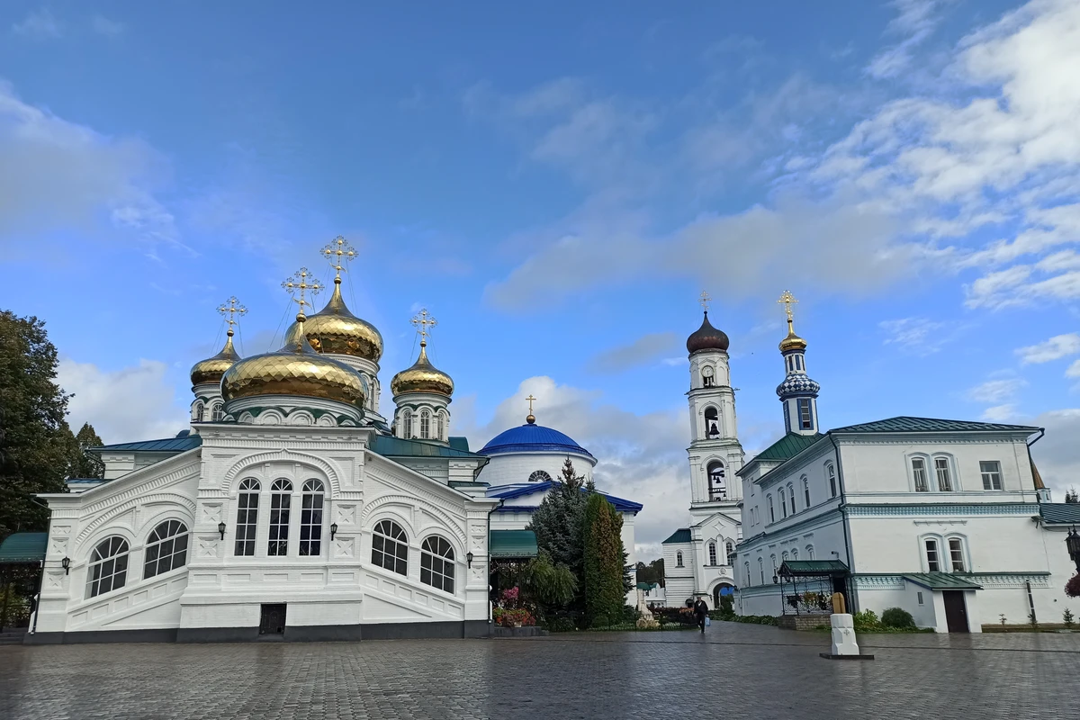 4 в 1: Иннополис, Голубые озёра, Раифский монастырь и Храм всех религий — фото 7