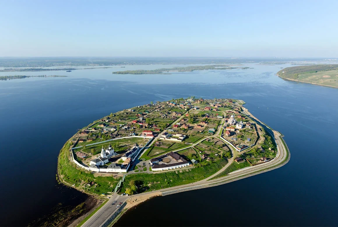 Свияжск, Храм всех религий и Верхний Услон — фото 7